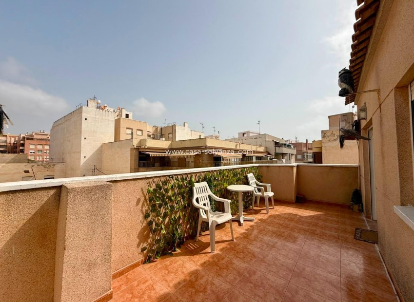 Resale - Apartment / flat - Torrevieja - Playa del Cura