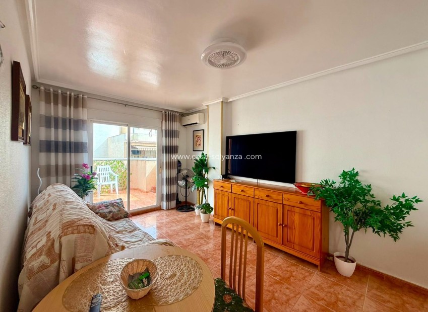 Resale - Apartment / flat - Torrevieja - Playa del Cura