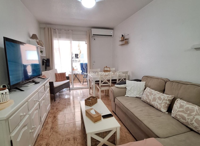 Resale - Apartment / flat - Torrevieja - Playa del Cura