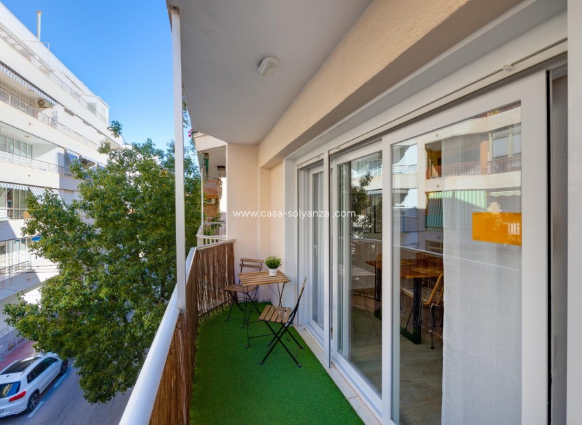 Resale - Apartment / flat - Torrevieja - Playa del Cura
