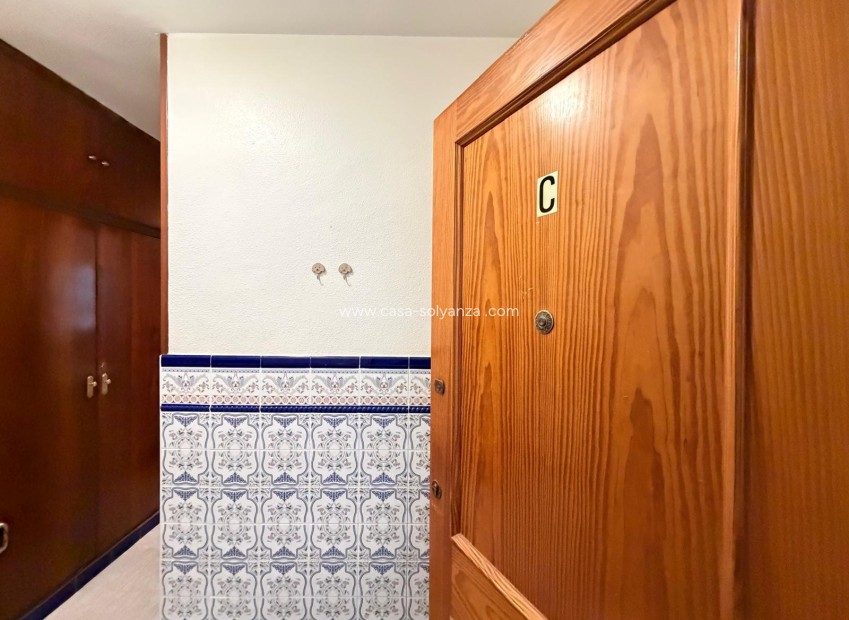 Resale - Apartment / flat - Torrevieja - Playa del Cura