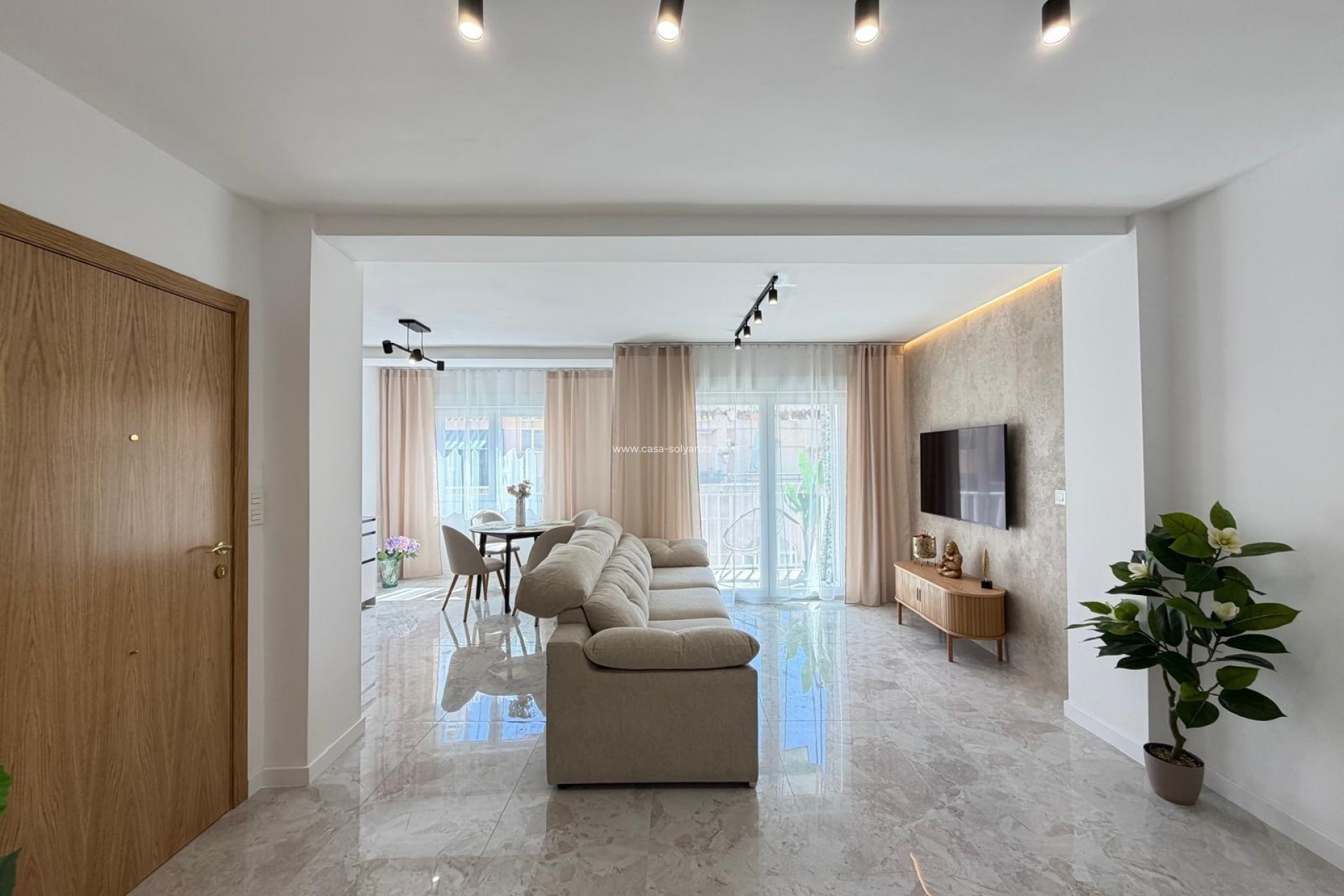 Resale - Apartment / flat - Torrevieja - Playa del Cura
