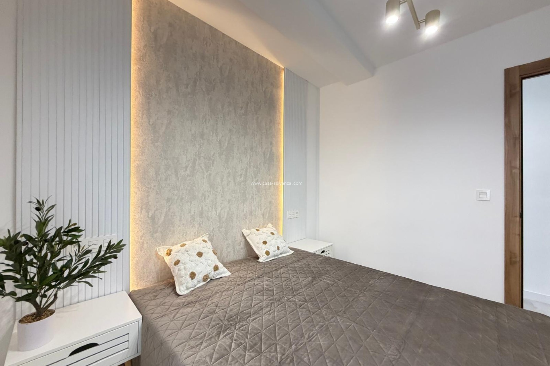 Resale - Apartment / flat - Torrevieja - Playa del Cura