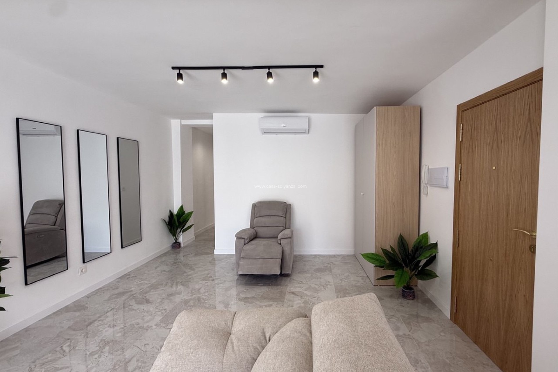 Resale - Apartment / flat - Torrevieja - Playa del Cura