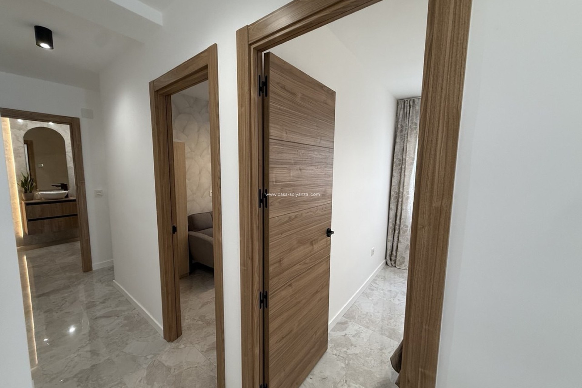 Resale - Apartment / flat - Torrevieja - Playa del Cura