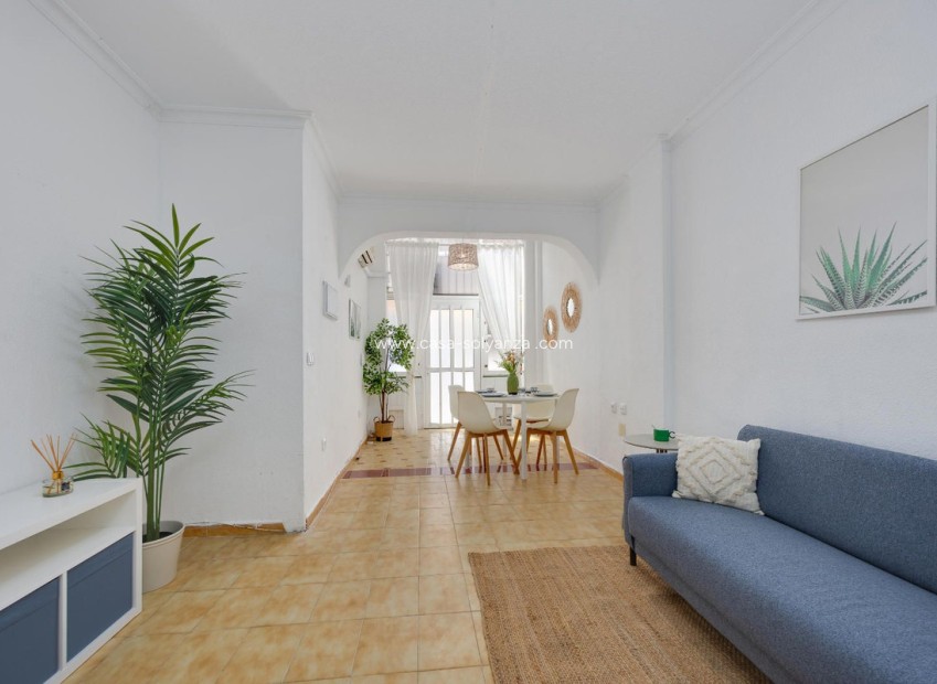 Resale - Apartment / flat - Torrevieja - Playa del Cura