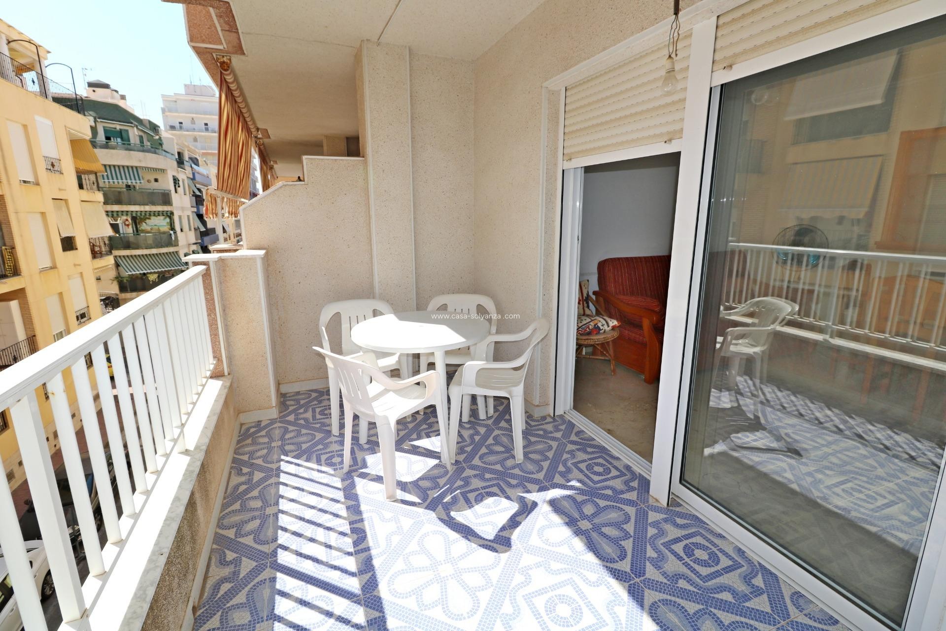 Resale - Apartment / flat - Torrevieja - Playa del Cura