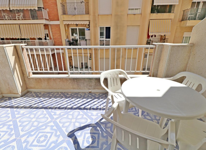 Resale - Apartment / flat - Torrevieja - Playa del Cura