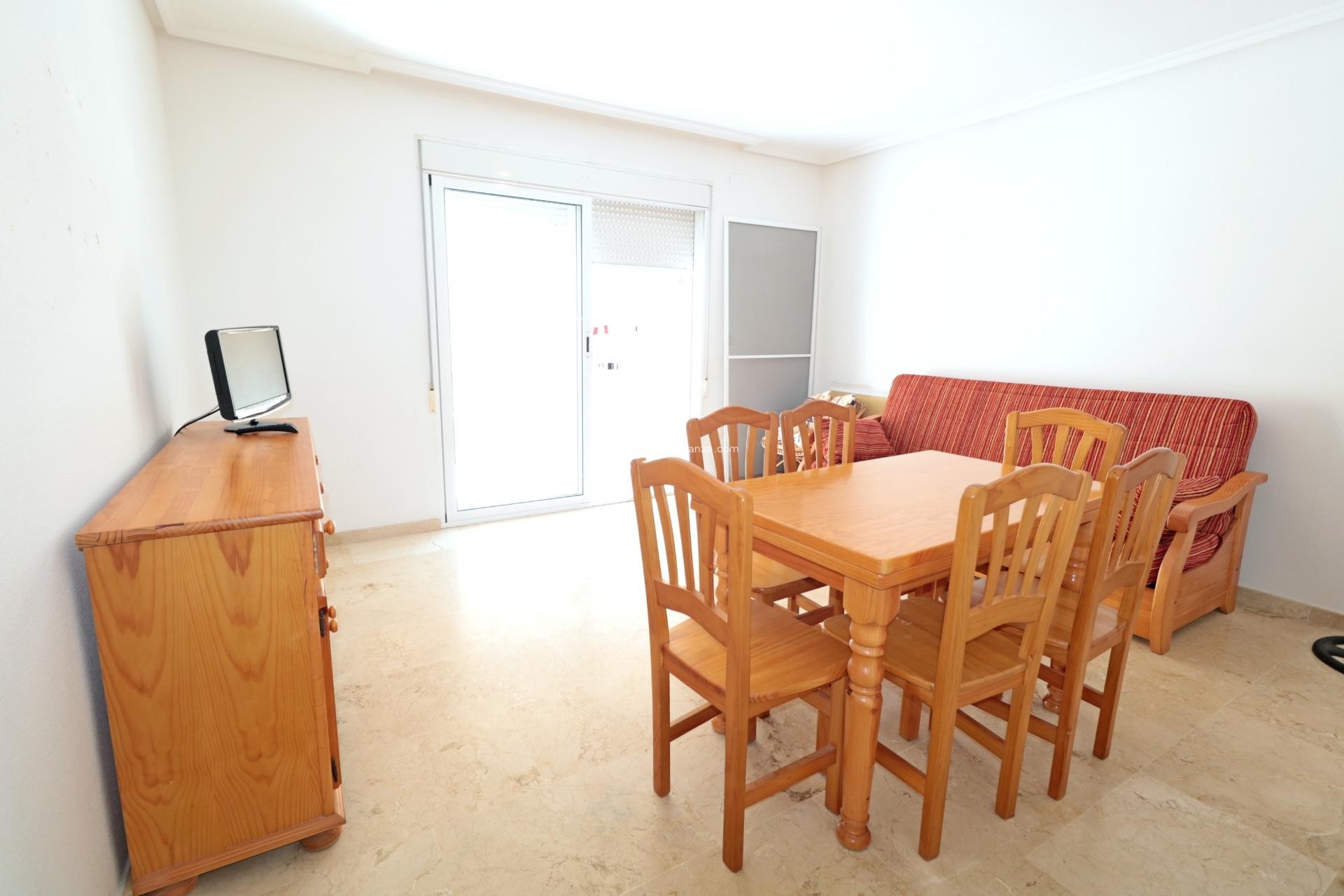 Resale - Apartment / flat - Torrevieja - Playa del Cura