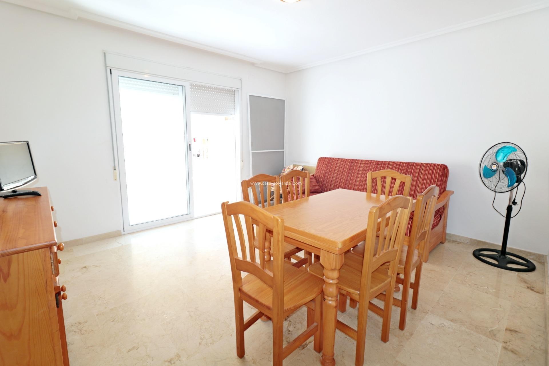 Resale - Apartment / flat - Torrevieja - Playa del Cura