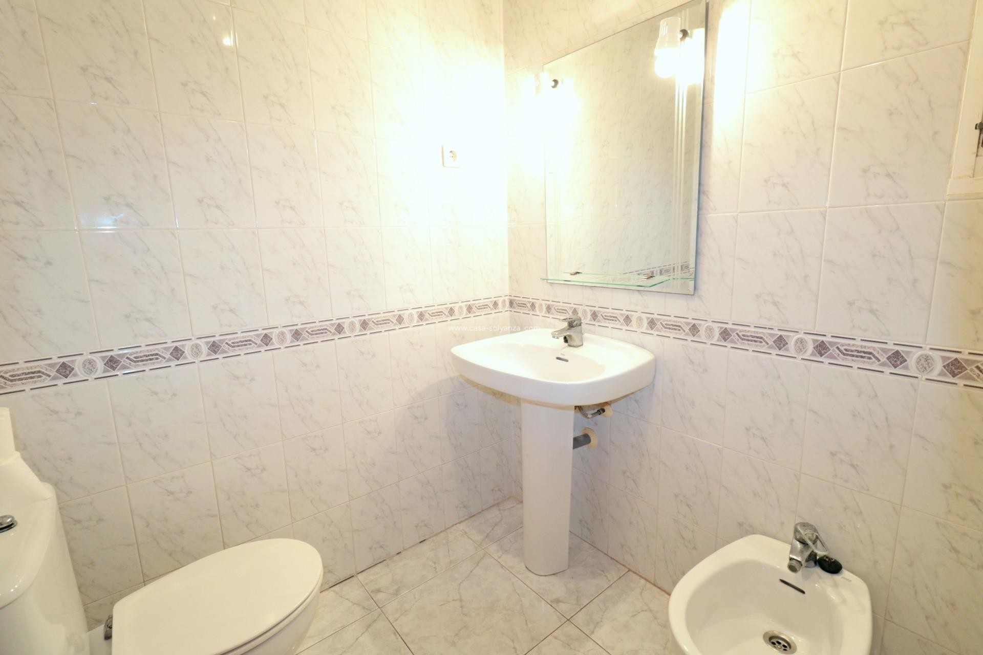 Resale - Apartment / flat - Torrevieja - Playa del Cura