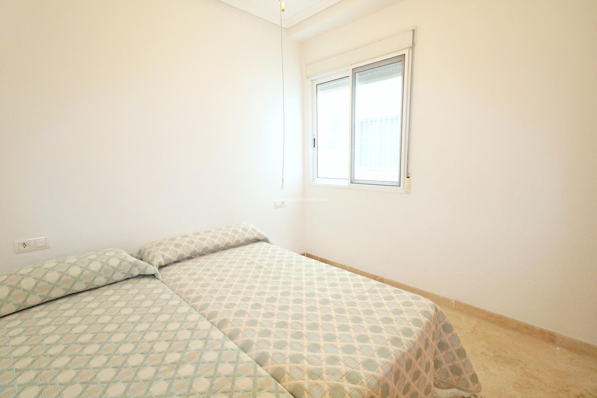Resale - Apartment / flat - Torrevieja - Playa del Cura