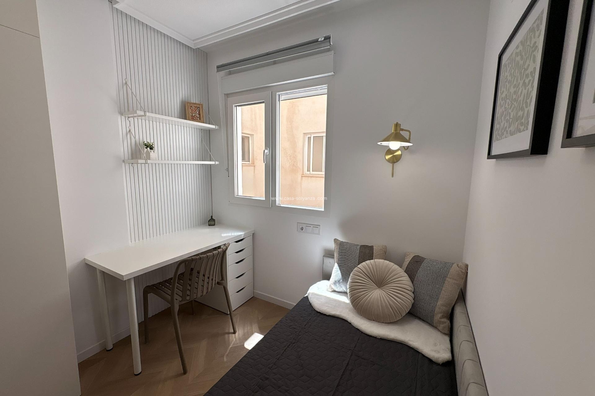 Resale - Apartment / flat - Torrevieja - Playa del Cura