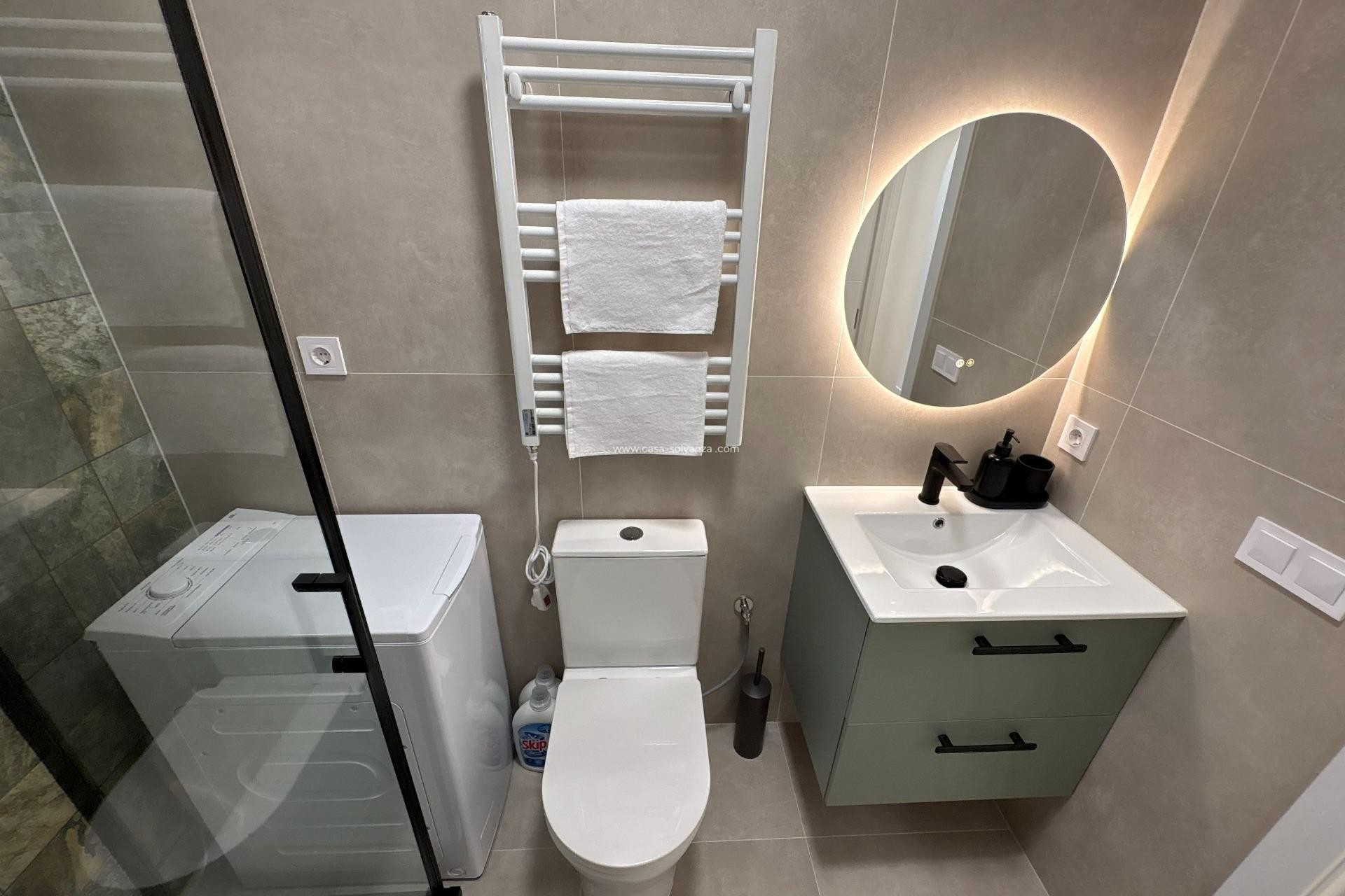 Resale - Apartment / flat - Torrevieja - Playa del Cura