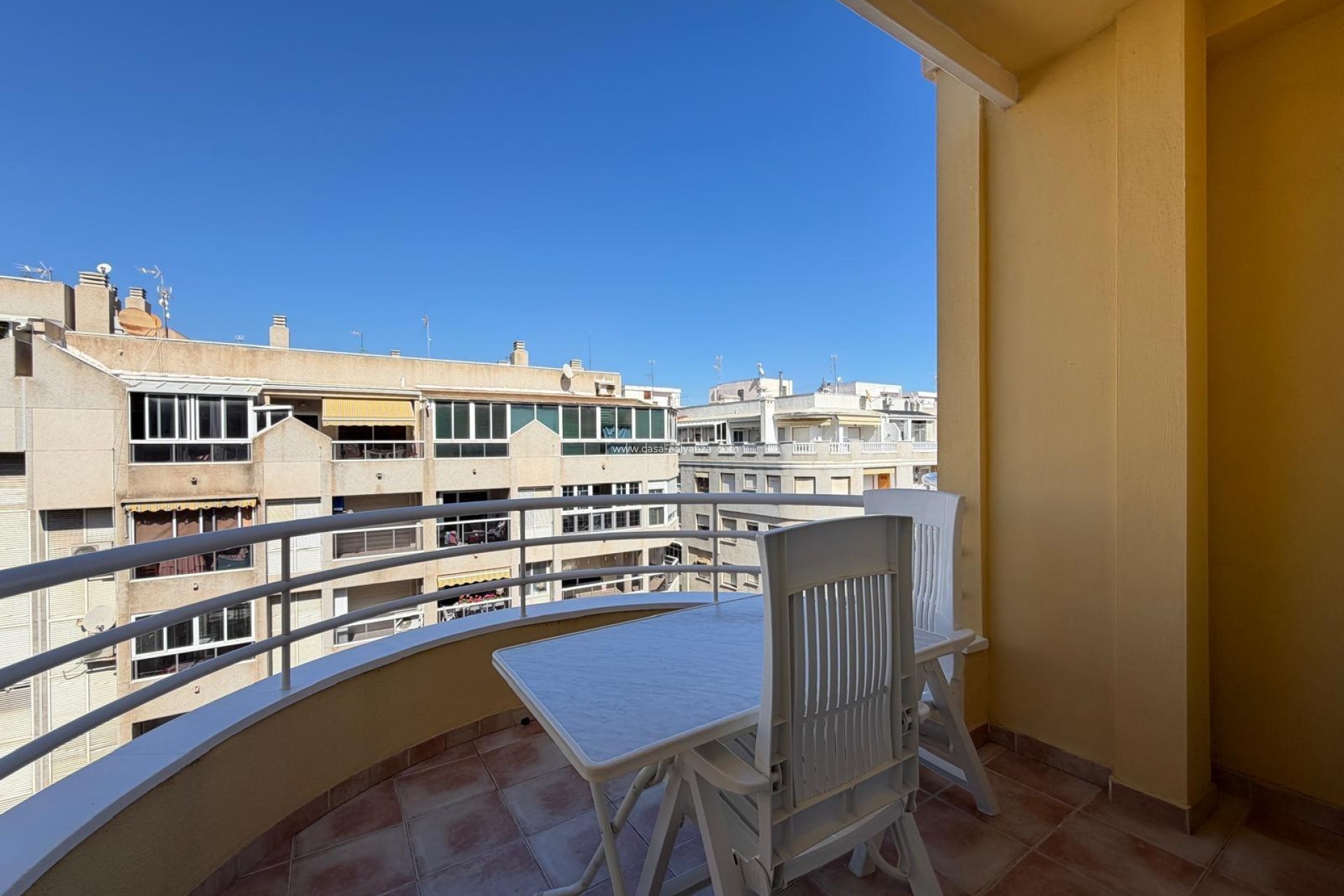 Resale - Apartment / flat - Torrevieja - Playa del Cura