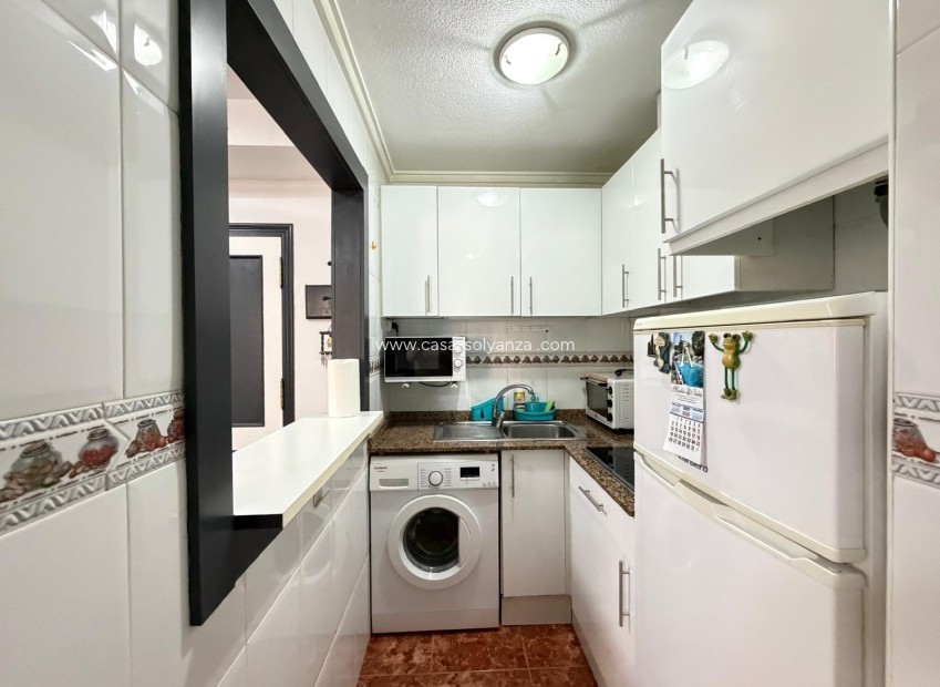 Resale - Apartment / flat - Torrevieja - Playa del Cura