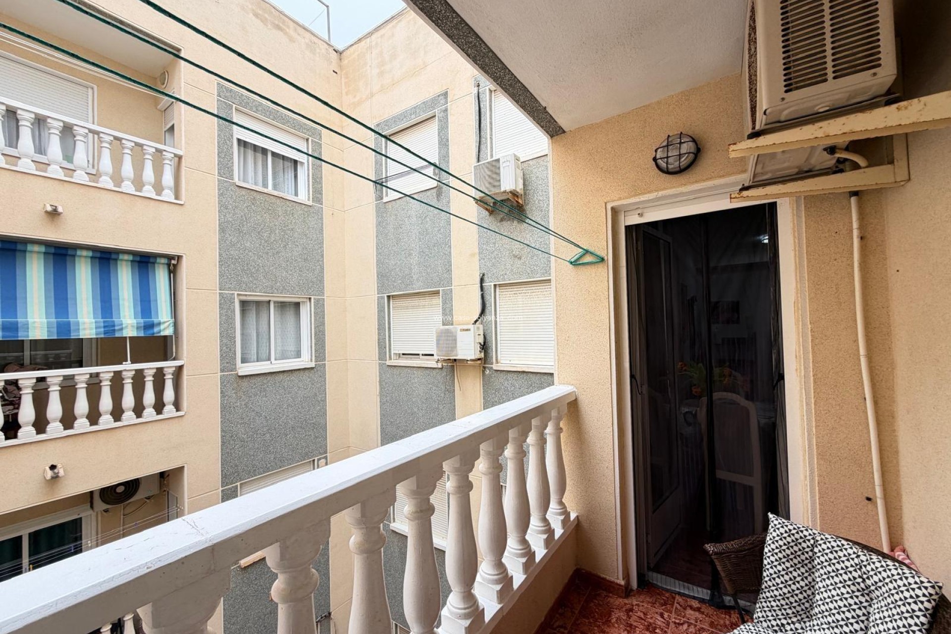 Resale - Apartment / flat - Torrevieja - Playa del Cura