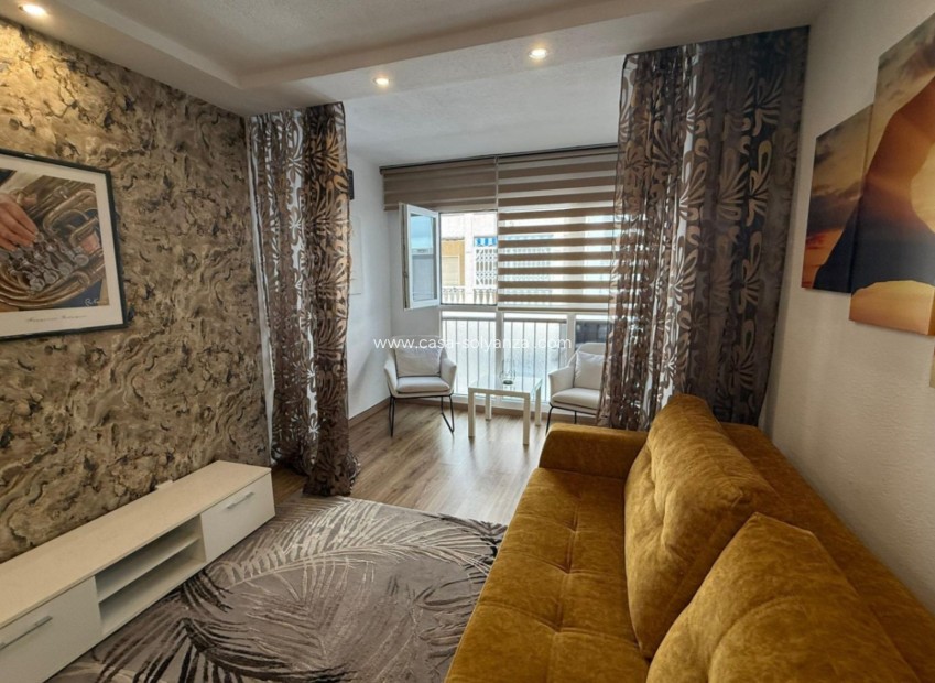 Resale - Apartment / flat - Torrevieja - Playa del Cura