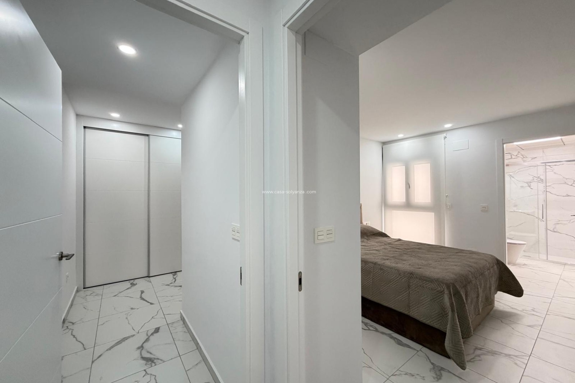 Resale - Apartment / flat - Torrevieja - Playa del Cura