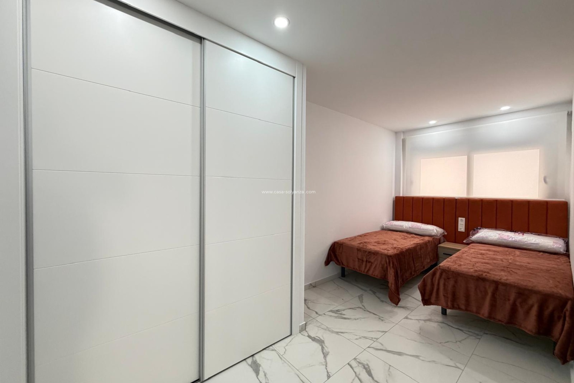 Resale - Apartment / flat - Torrevieja - Playa del Cura