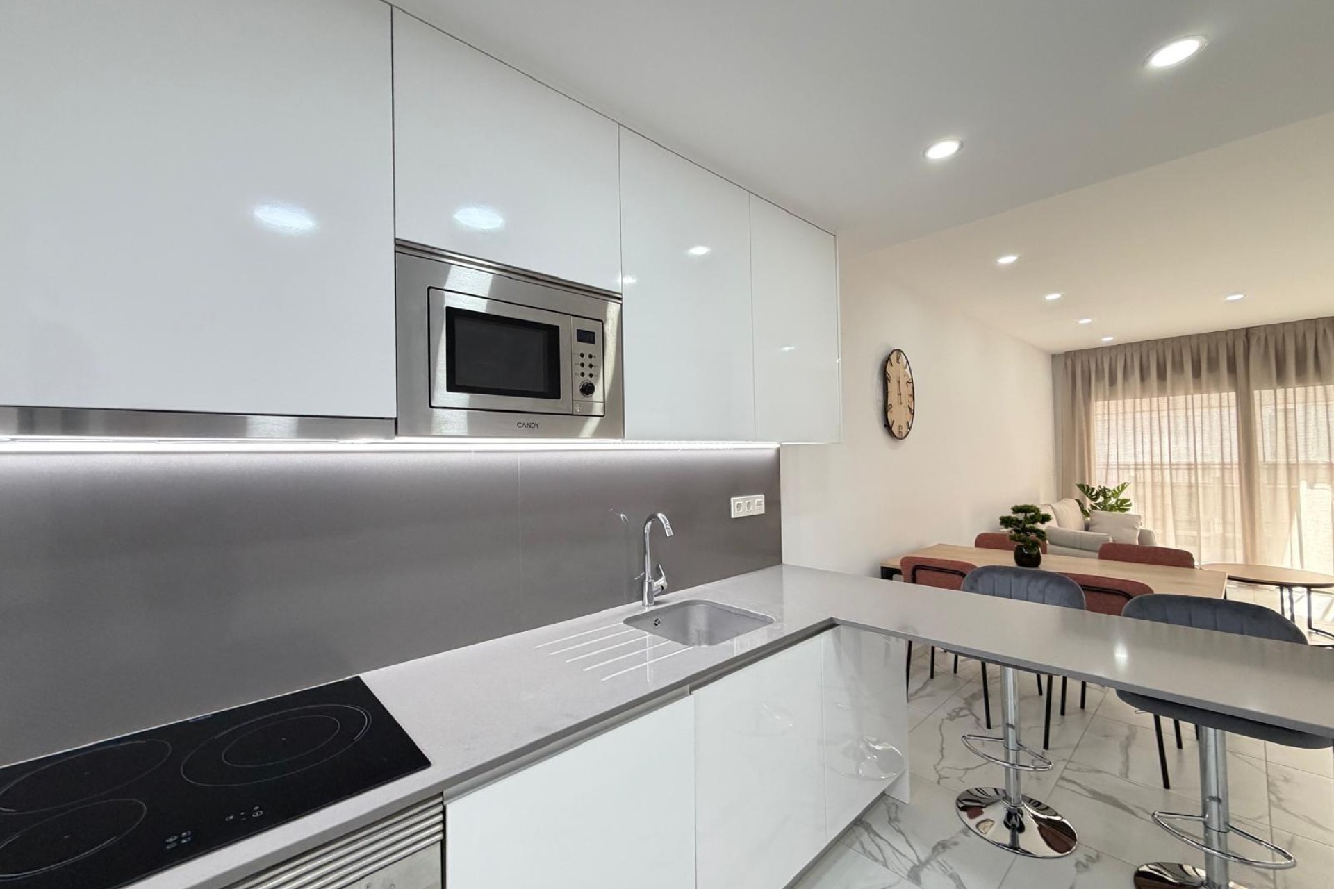Resale - Apartment / flat - Torrevieja - Playa del Cura