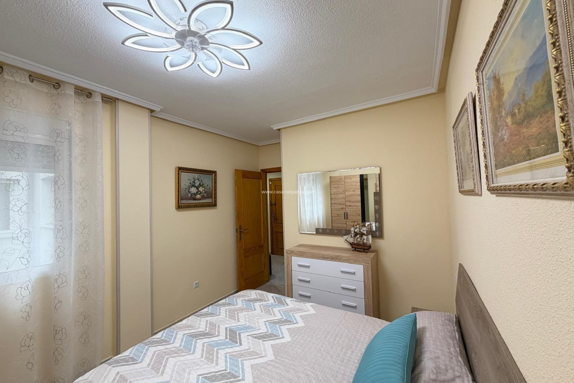 Resale - Apartment / flat - Torrevieja - Playa del Cura