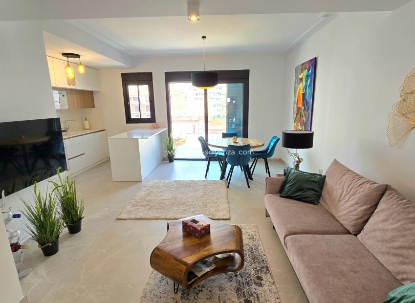 Resale - Apartment / flat - Torrevieja - Playa del Cura