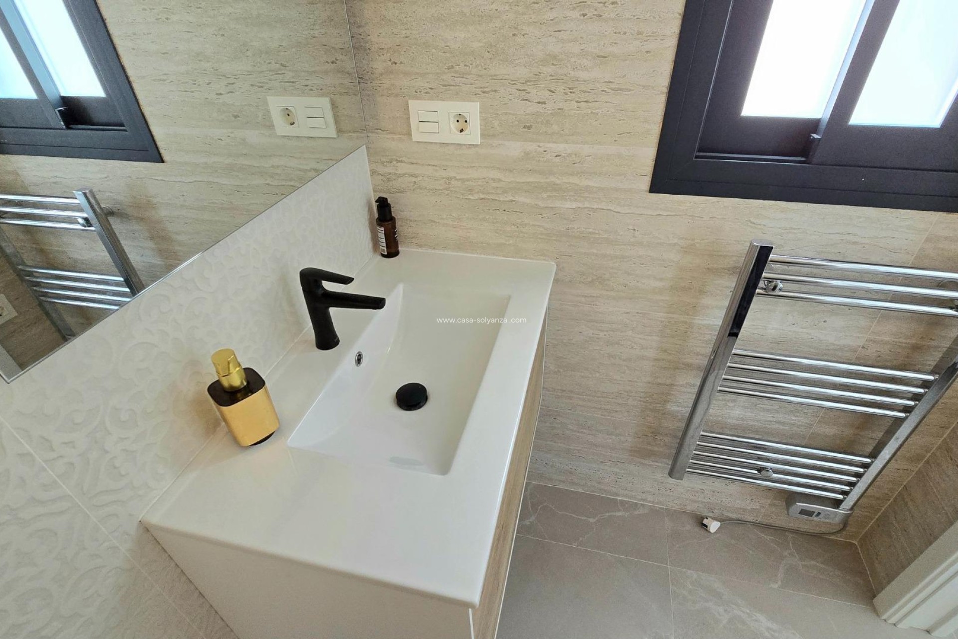 Resale - Apartment / flat - Torrevieja - Playa del Cura
