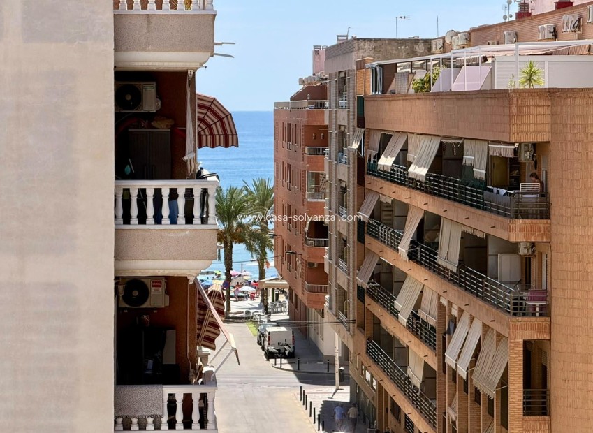 Resale - Apartment / flat - Torrevieja - Playa del Cura