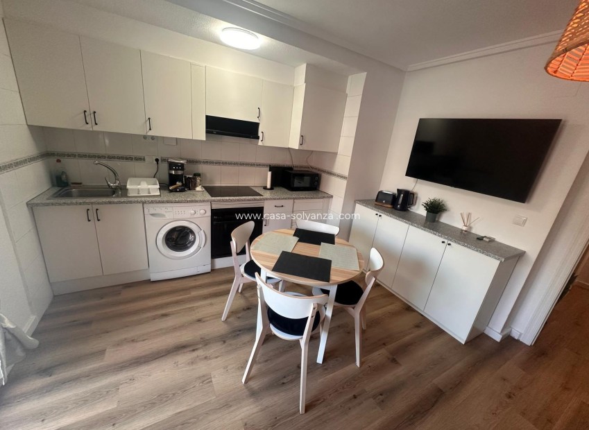 Resale - Apartment / flat - Torrevieja - Playa del Cura