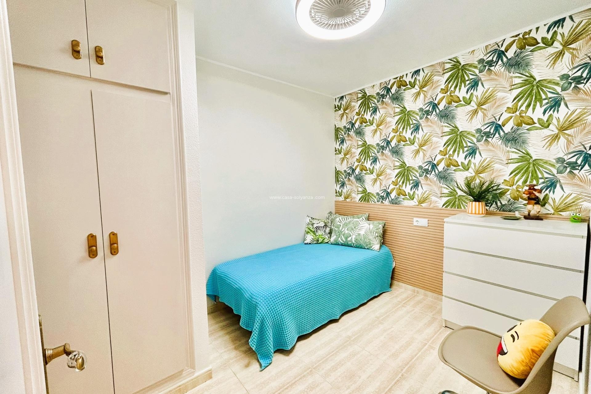 Resale - Apartment / flat - Torrevieja - Playa del Cura