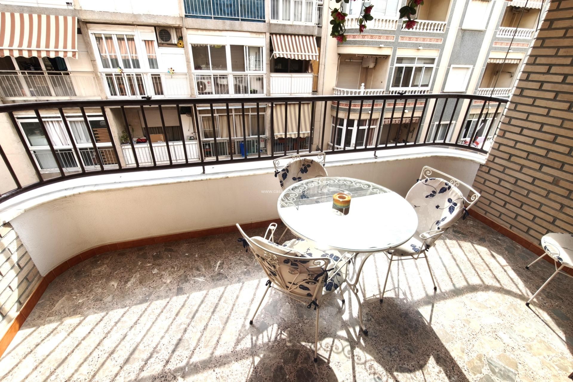 Resale - Apartment / flat - Torrevieja - Playa del Cura