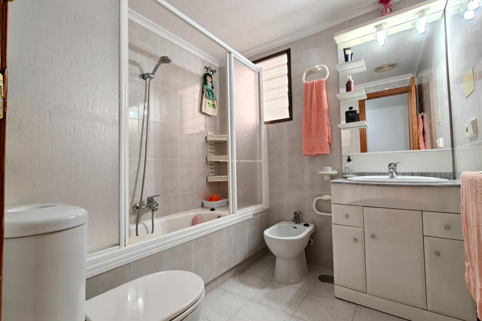 Resale - Apartment / flat - Torrevieja - Playa del Cura