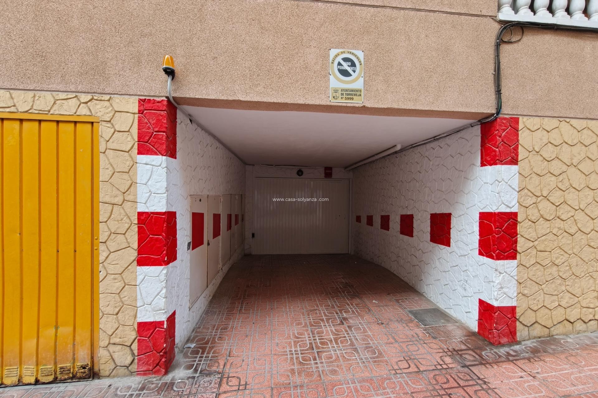 Resale - Apartment / flat - Torrevieja - Playa del Cura