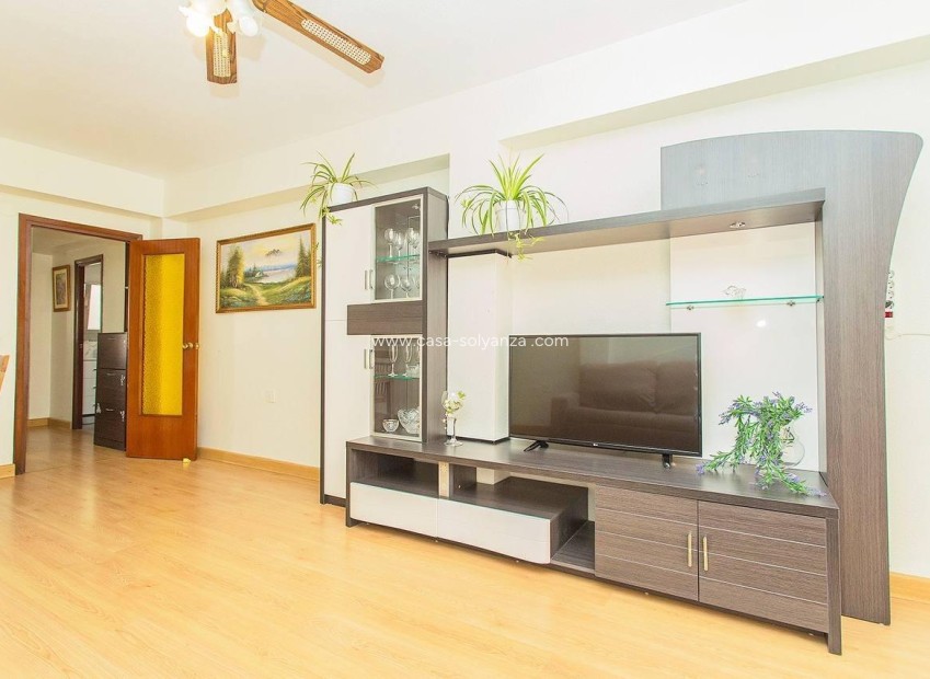 Resale - Apartment / flat - Torrevieja - Playa del Cura
