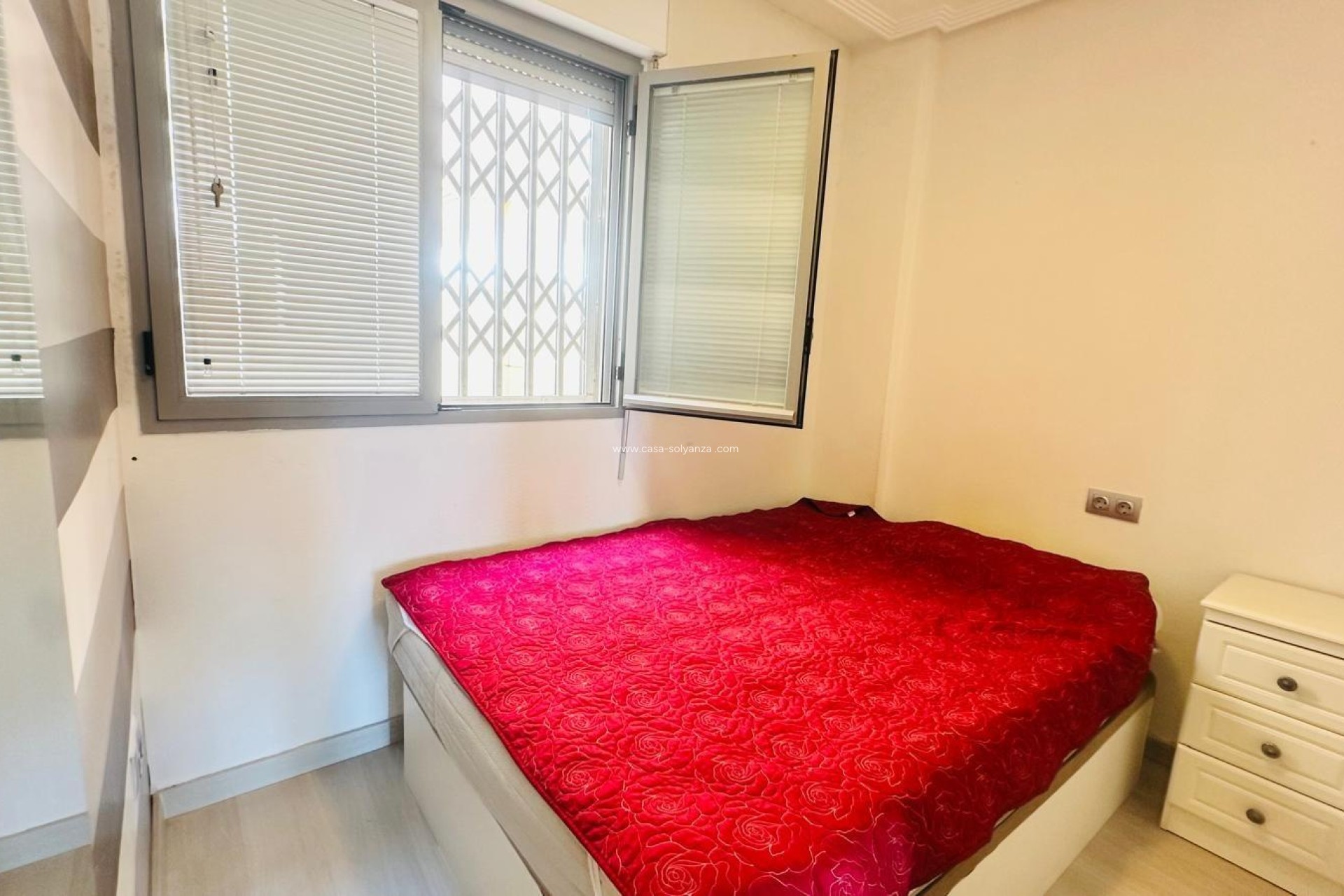 Resale - Apartment / flat - Torrevieja - Playa del Cura