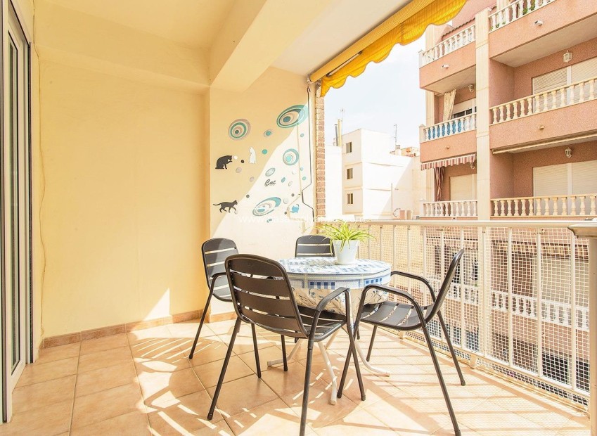 Resale - Apartment / flat - Torrevieja - Playa del Cura