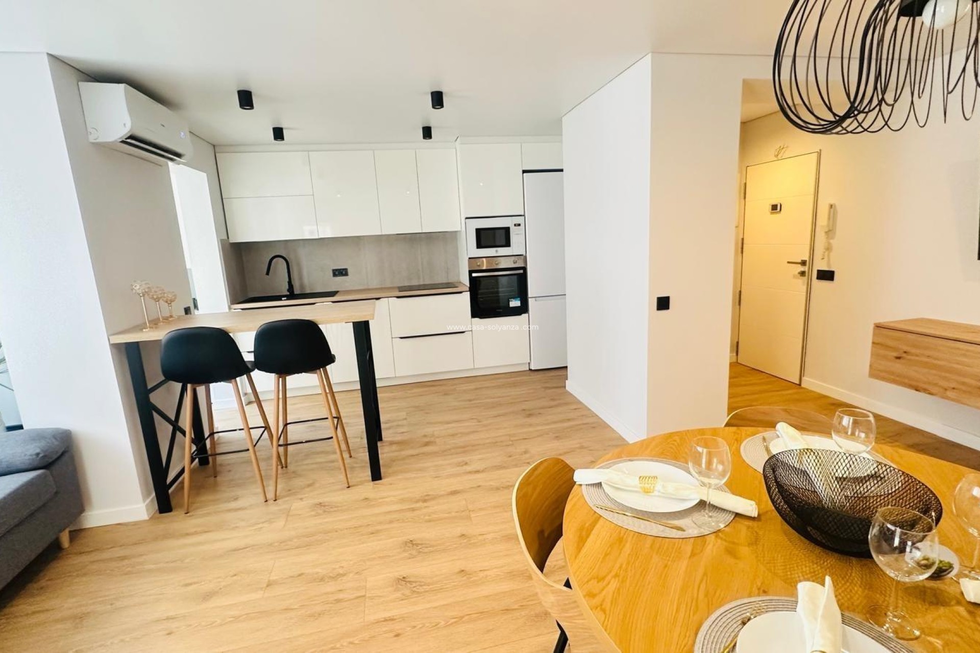 Resale - Apartment / flat - Torrevieja - Playa del Cura