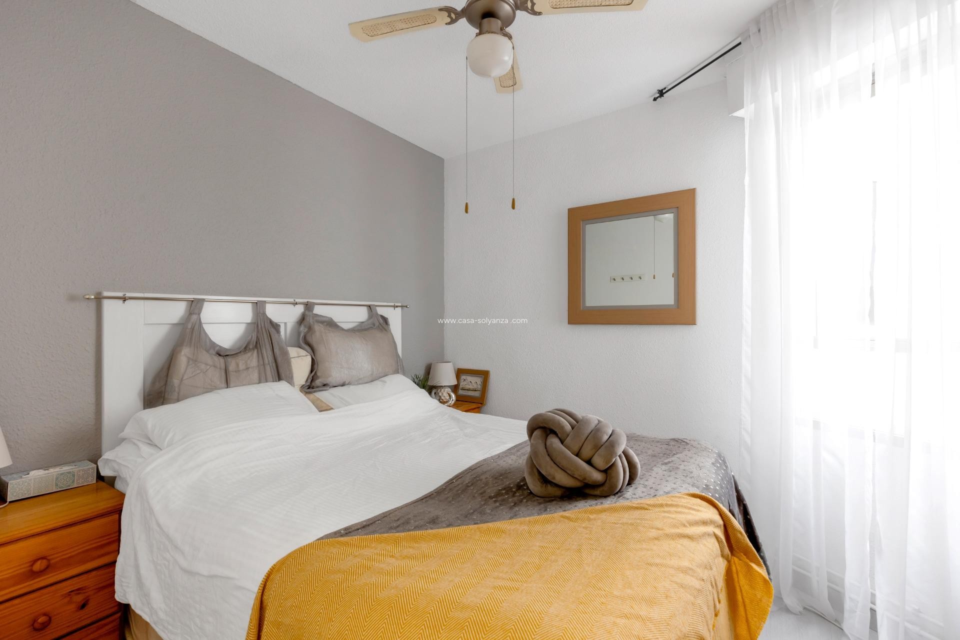Resale - Apartment / flat - Torrevieja - Playa del Cura