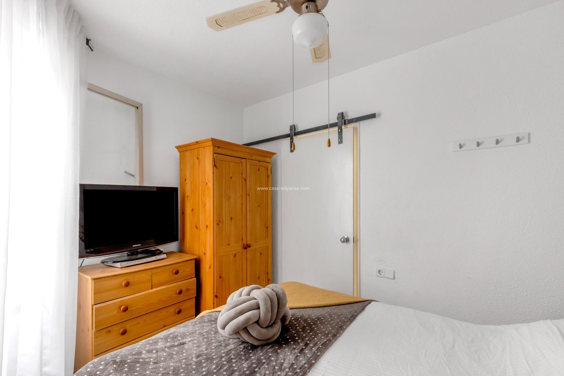 Resale - Apartment / flat - Torrevieja - Playa del Cura