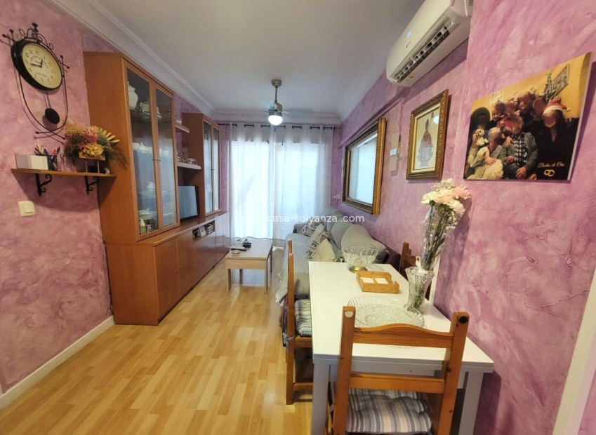 Resale - Apartment / flat - Torrevieja - Playa del Cura