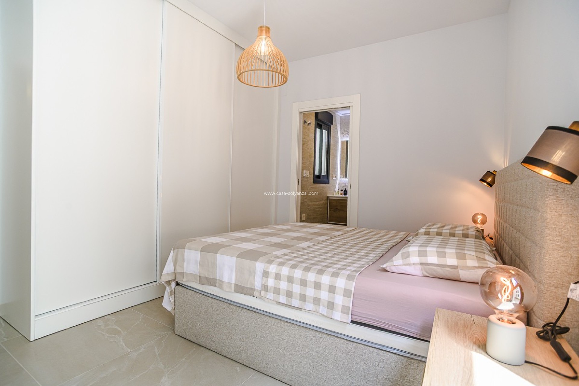 Resale - Apartment / flat - Torrevieja - Playa del Cura