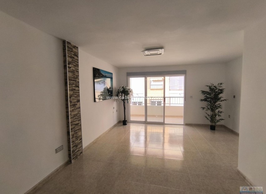 Resale - Apartment / flat - Torrevieja - Playa del Cura