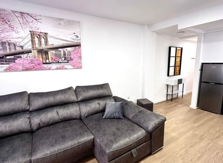 Resale - Apartment / flat - Torrevieja - Playa del Cura