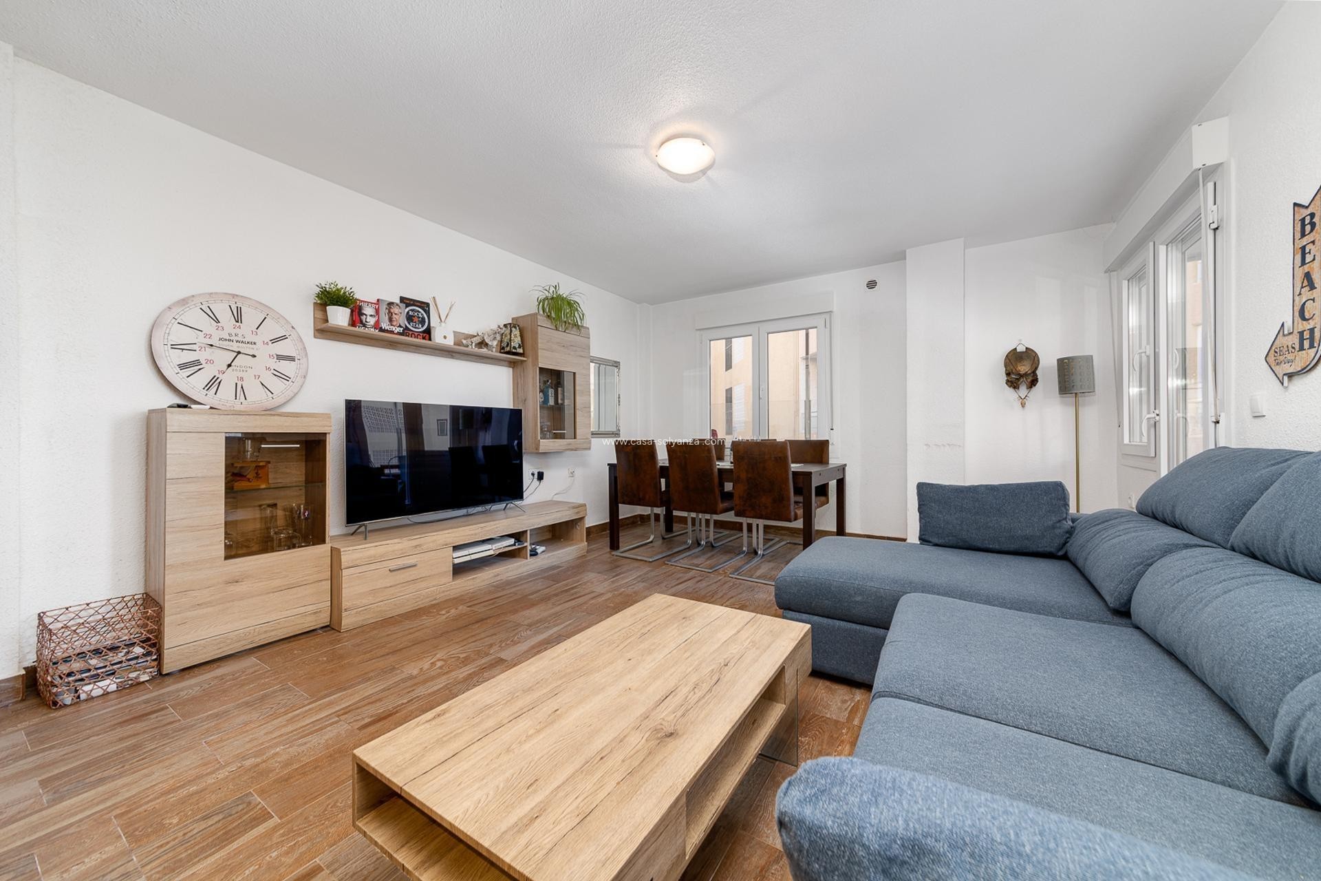 Resale - Apartment / flat - Torrevieja - Playa del Cura