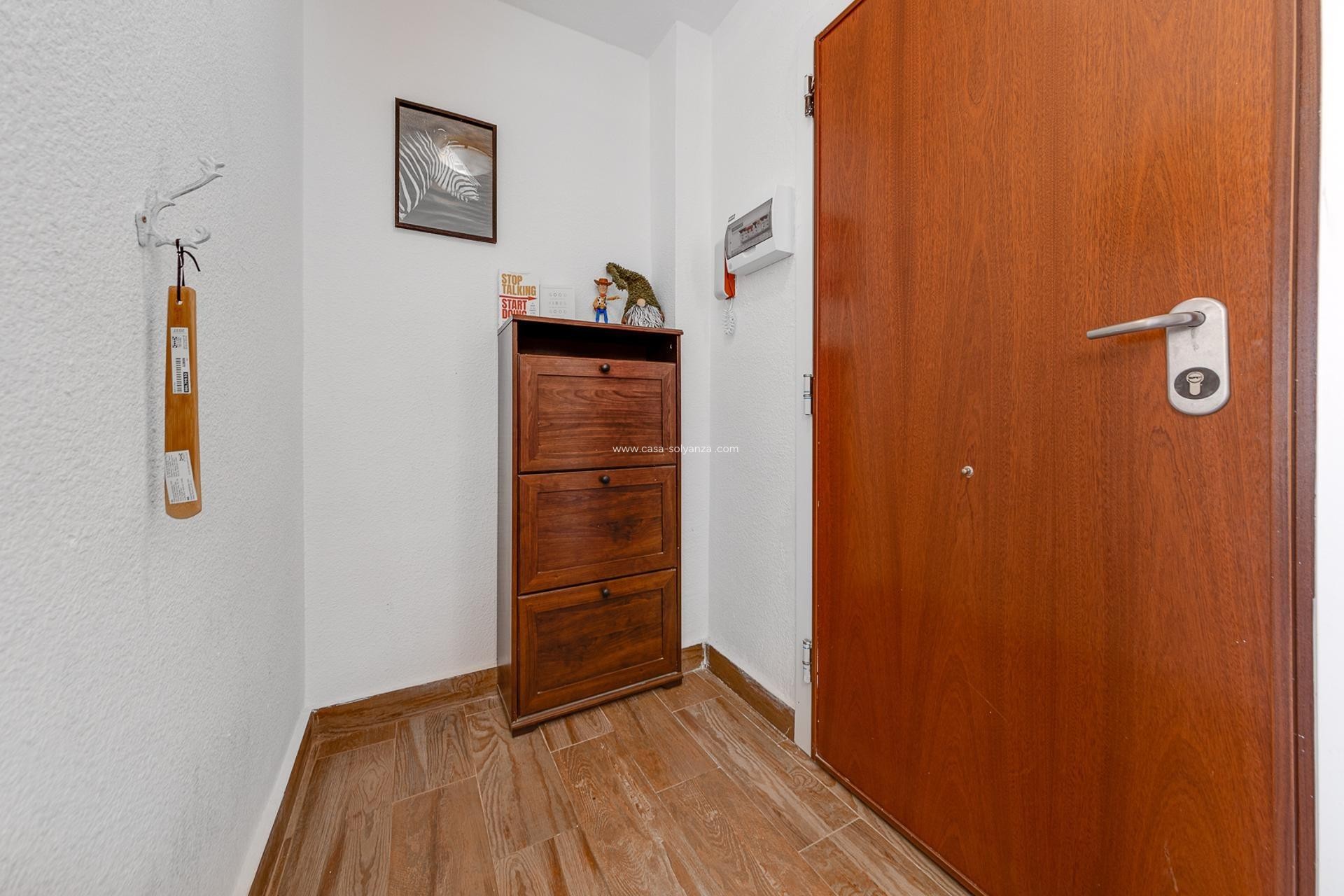 Resale - Apartment / flat - Torrevieja - Playa del Cura