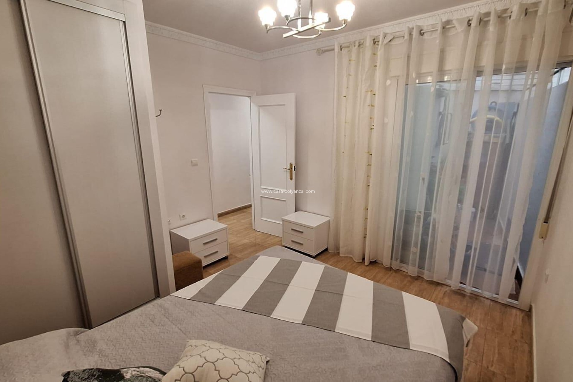 Resale - Apartment / flat - Torrevieja - Playa del Cura