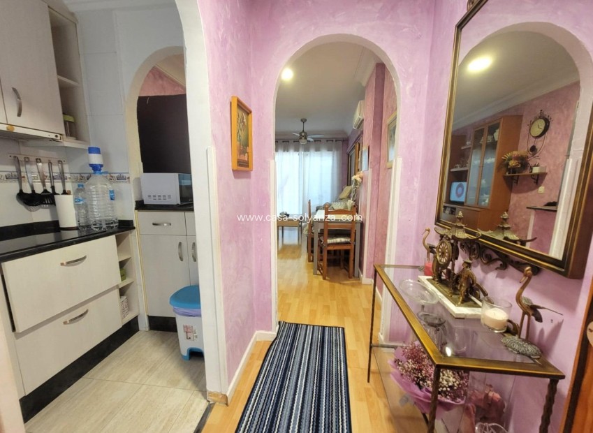 Resale - Apartment / flat - Torrevieja - Playa del Cura