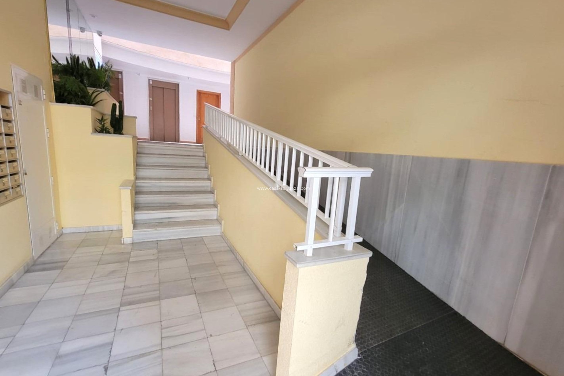 Resale - Apartment / flat - Torrevieja - Playa del Cura