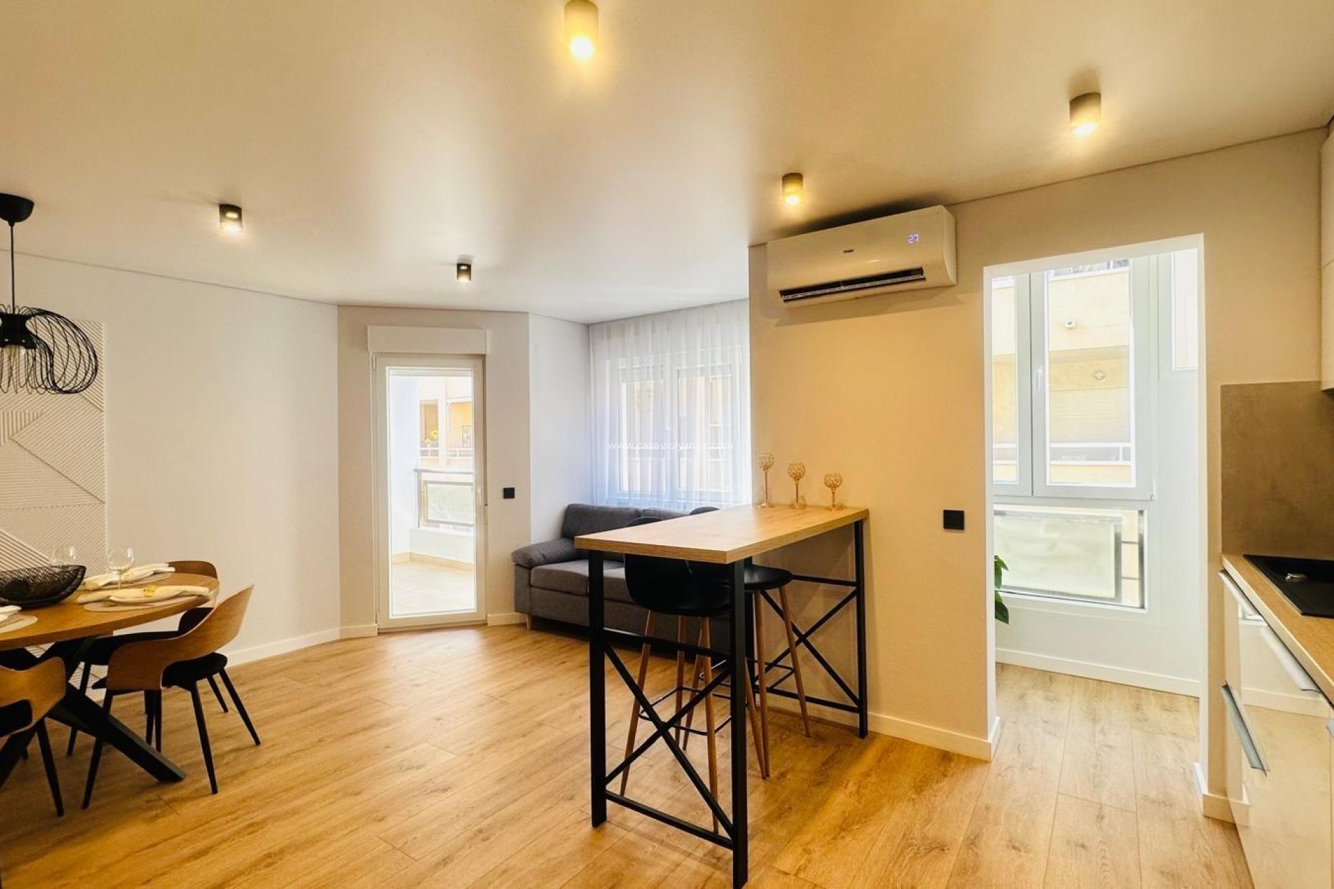 Resale - Apartment / flat - Torrevieja - Playa del Cura